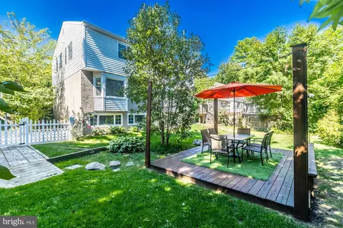 Exterior - 516 Arbordale Rd, Wayne, PA 19087 photo 3 of 3