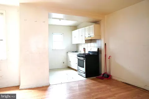 7126 Stockley Rd, Upper Darby, PA 19082 photo 5