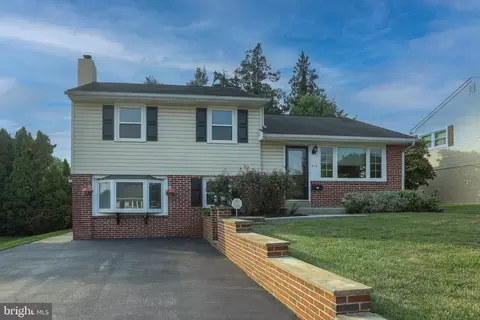 215 Hastings Blvd, Broomall, PA 19008
