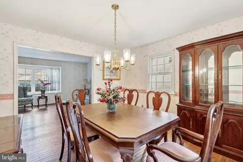 145 Eaton Dr, Wayne, PA 19087 photo 9