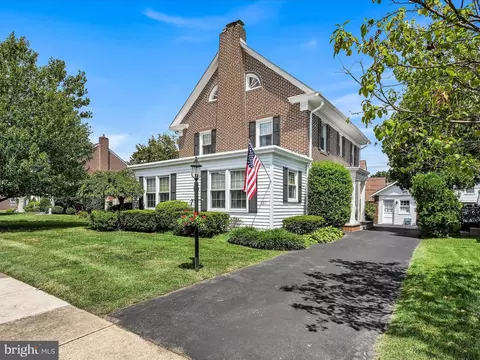 531 Gainsboro Rd, Drexel Hill, PA 19026