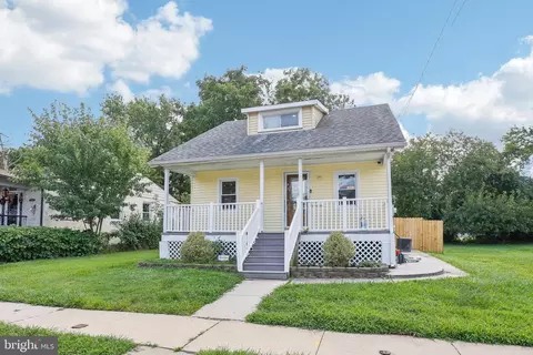 424 Pershing Ave, Darby, PA 19023