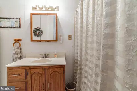 1034 Beeson Ave, Marcus Hook, PA 19061 photo 20
