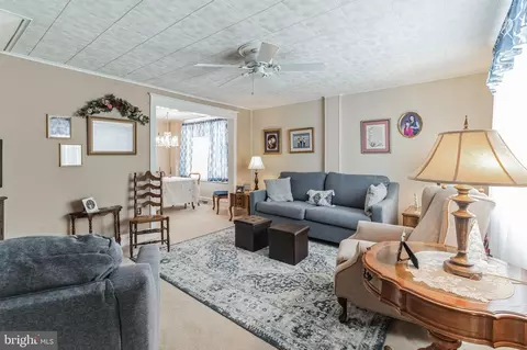 1034 Beeson Ave, Marcus Hook, PA 19061 photo 3