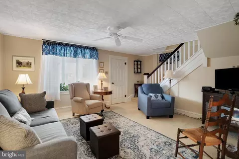 1034 Beeson Ave, Marcus Hook, PA 19061 photo 4