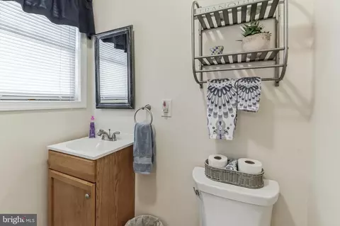 1034 Beeson Ave, Marcus Hook, PA 19061 photo 10