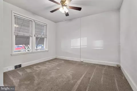 42 Maple St, Marcus Hook, PA 19061 photo 7