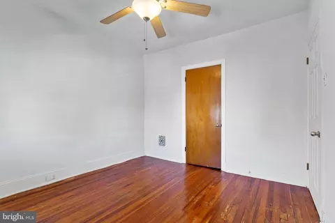 42 Maple St, Marcus Hook, PA 19061 photo 14