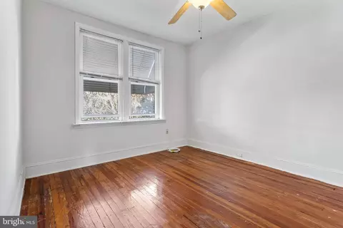42 Maple St, Marcus Hook, PA 19061 photo 13