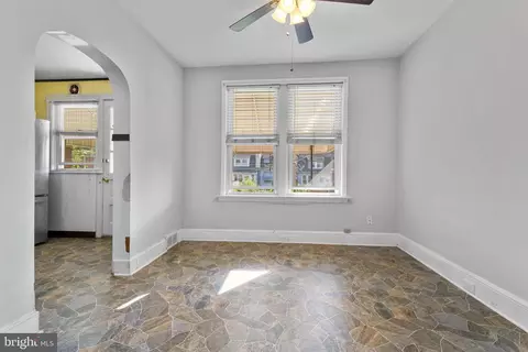 42 Maple St, Marcus Hook, PA 19061 photo 8