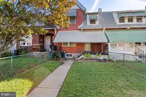 42 Maple St, Marcus Hook, PA 19061