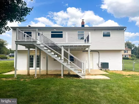 Exterior - 313 Hanby Cir, Boothwyn, PA 19061 photo 4 of 6