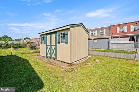 328 E Rdg, Marcus Hook, PA 19061 photo 17