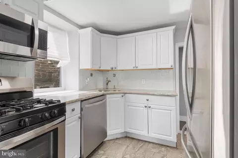 Kitchen - 7 Harvin Rd, Upper Darby, PA 19082 photo 2 of 2