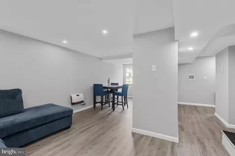 Entry Way - 7 Harvin Rd, Upper Darby, PA 19082 photo 8 of 11
