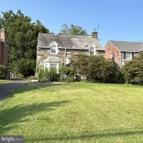 2842 Haverford Rd, Ardmore, PA 19003
