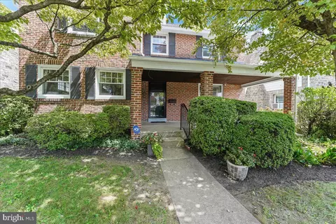 833 Blythe Ave, Drexel Hill, PA 19026