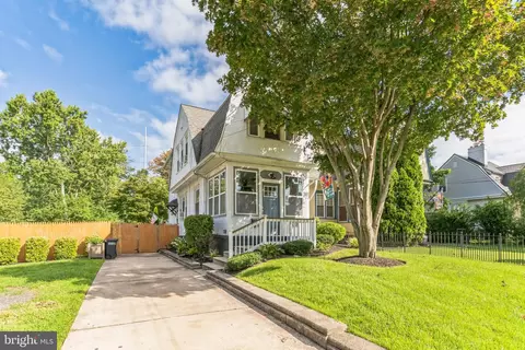 40 S Llanwellyn Ave, Glenolden, PA 19036