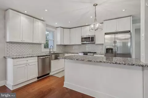 Kitchen - 115 N Rolling Rd, Springfield, PA 19064 photo 3 of 3