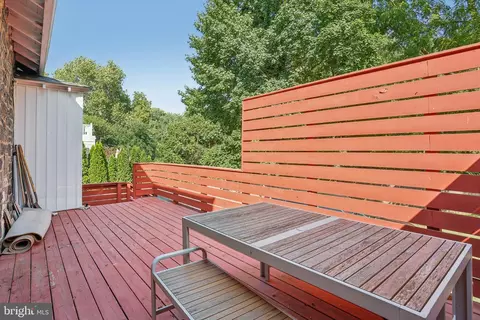 Exterior - 115 N Rolling Rd, Springfield, PA 19064 photo 4 of 5