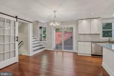 Entry Way - 115 N Rolling Rd, Springfield, PA 19064 photo 3 of 9