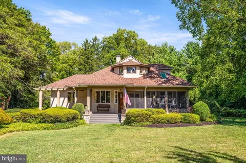 10 Kershaw Rd, Wallingford, PA 19086