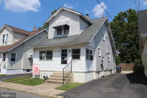 2119 Redwood, Chichester, PA 19061