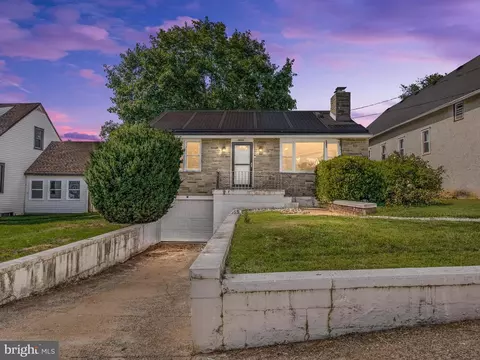 2642 Ogden Ave, Ogden, PA 19061