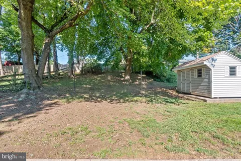 Exterior - 108 E Garrison Rd, Brookhaven, PA 19015 photo 7 of 12