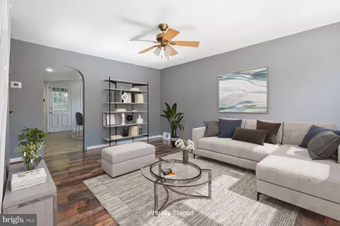 Living - 108 E Garrison Rd, Brookhaven, PA 19015 photo 2 of 3