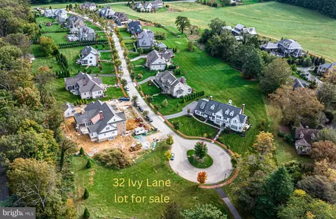 32 Ivy Ln, Villanova, PA 19085