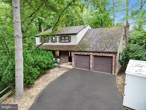 18 Waterford Way, Wallingford, PA 19086
