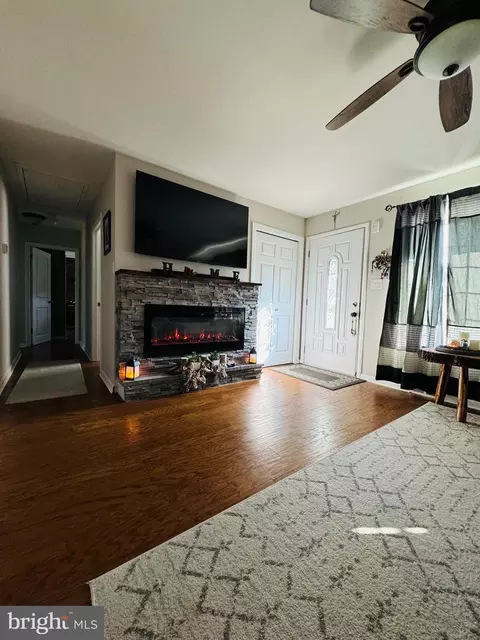 3319 Upland Ave, Ogden, PA 19061 photo 5