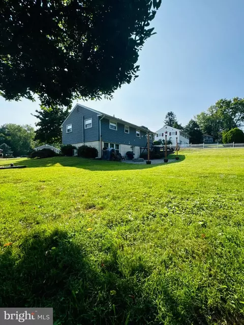 3319 Upland Ave, Ogden, PA 19061 photo 34