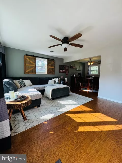 3319 Upland Ave, Ogden, PA 19061 photo 3