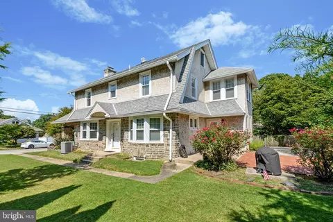 237 Strathmore Rd, Havertown, PA 19083