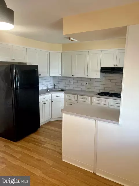Kitchen - 562 Snowden Rd, Upper Darby, PA 19082 photo 2 of 3
