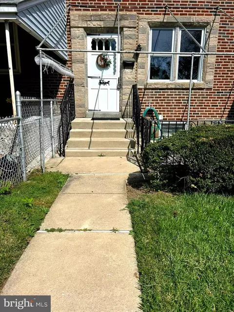 249 W Washington Ave, Clifton Heights, PA 19018