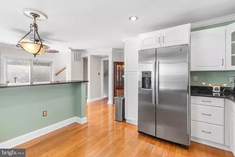 Kitchen - 497 Cherry Tree Rd, Aston, PA 19014 photo 2 of 4
