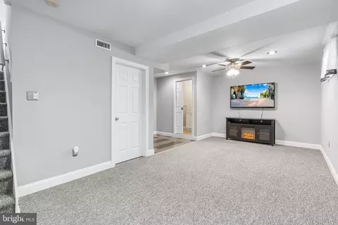 Living - 497 Cherry Tree Rd, Aston, PA 19014 photo 1 of 2