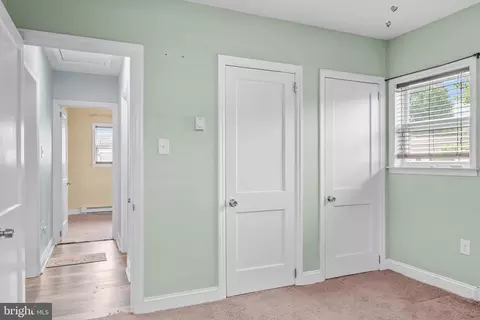 Entry Way - 2416 2nd Ave, Boothwyn, PA 19061 photo 2 of 5