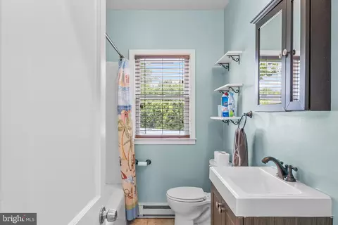 Bath - 2416 2nd Ave, Boothwyn, PA 19061 photo 1 of 1