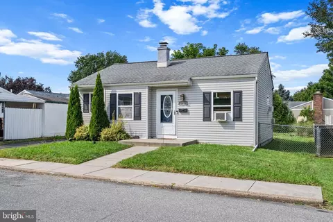 2416 2nd Ave, Boothwyn, PA 19061