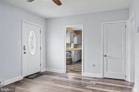 Entry Way - 2416 2nd Ave, Boothwyn, PA 19061 photo 1 of 5