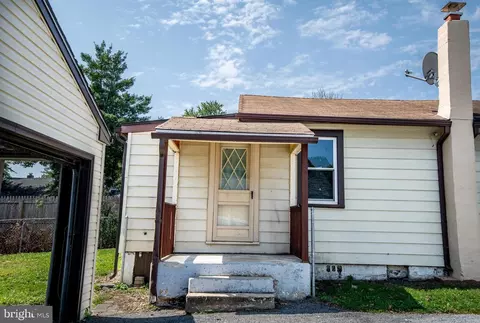 935 Hillside Ave, Boothwyn, PA 19061 photo 2