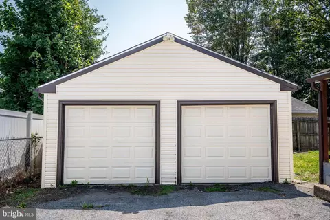 935 Hillside Ave, Boothwyn, PA 19061 photo 3