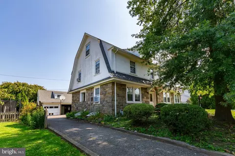 453 Hampshire Rd, Drexel Hill, PA 19026