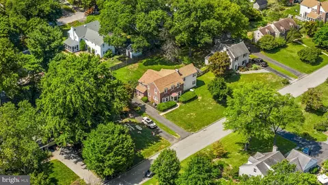 415 Golfview Rd, Wallingford, PA 19086 photo 4