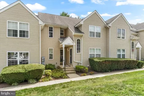 365 Cashel Ct #365, Aston, PA 19014