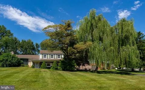 3505 Caley Rd, Newtown Square, PA 19073